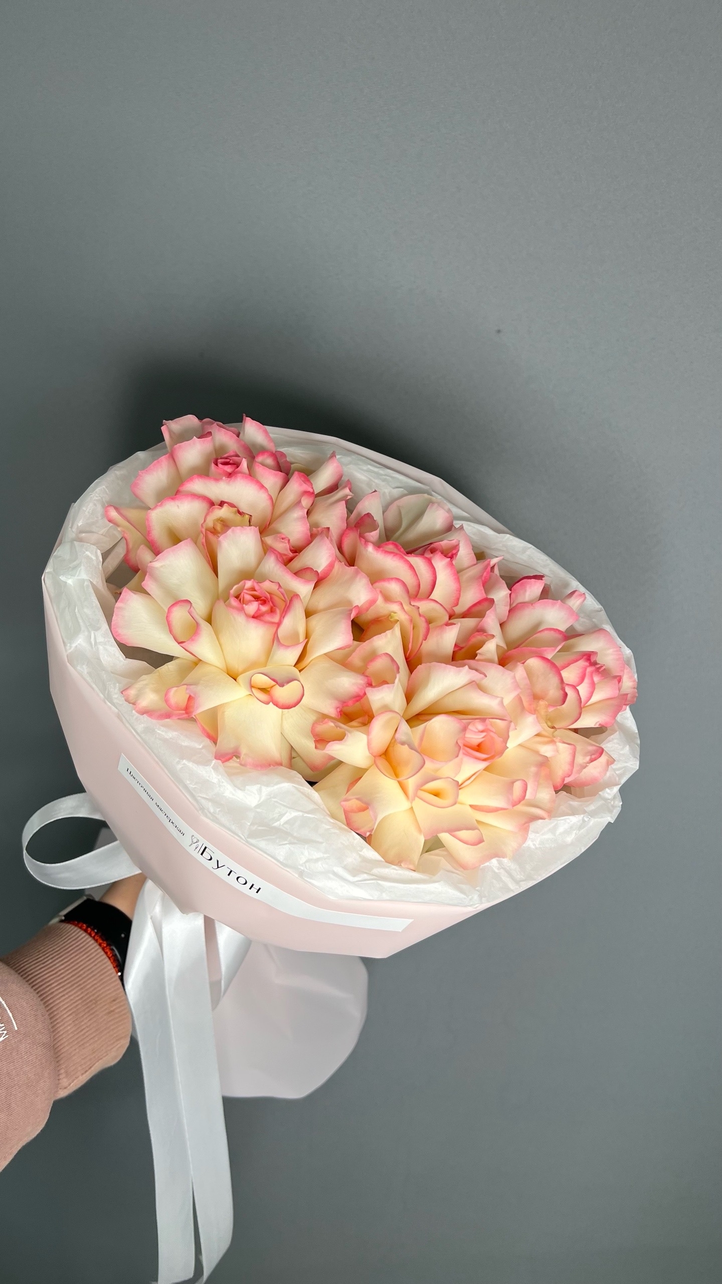 Моно букет из 5 французских роз