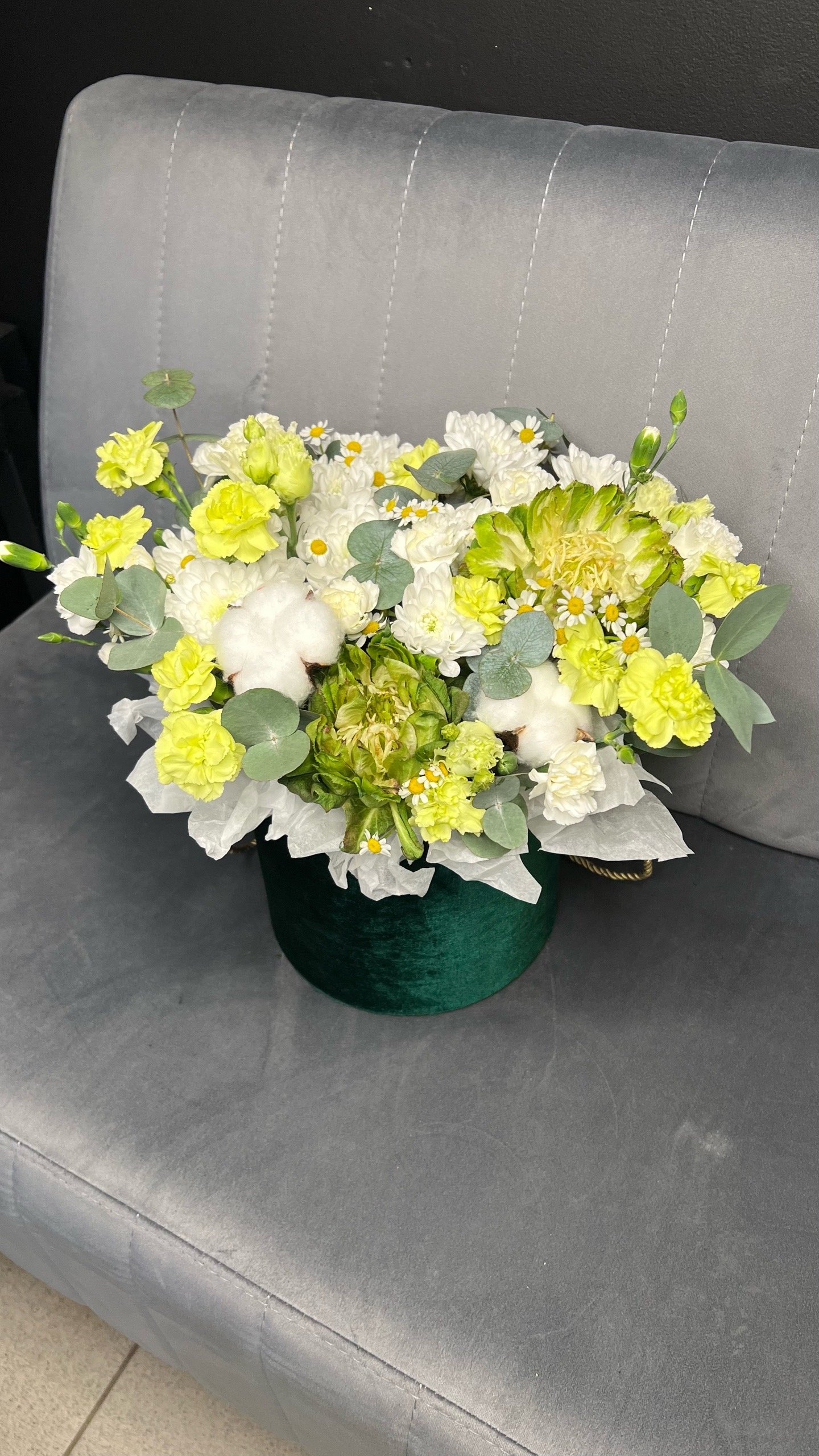 Авторская весенняя композиция