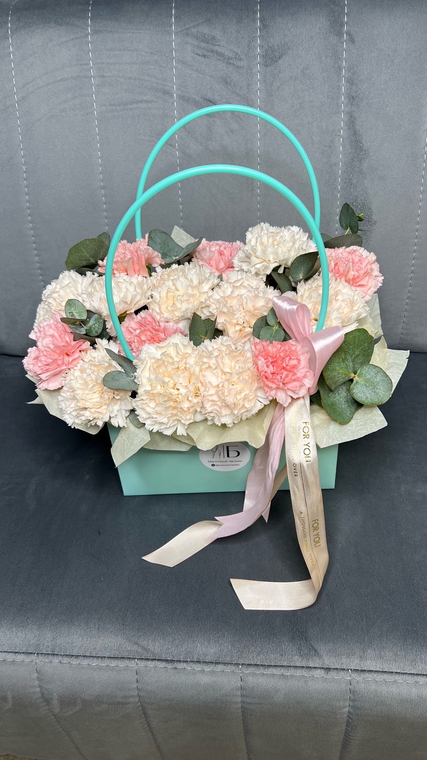 Композиция со стойкими диантусами