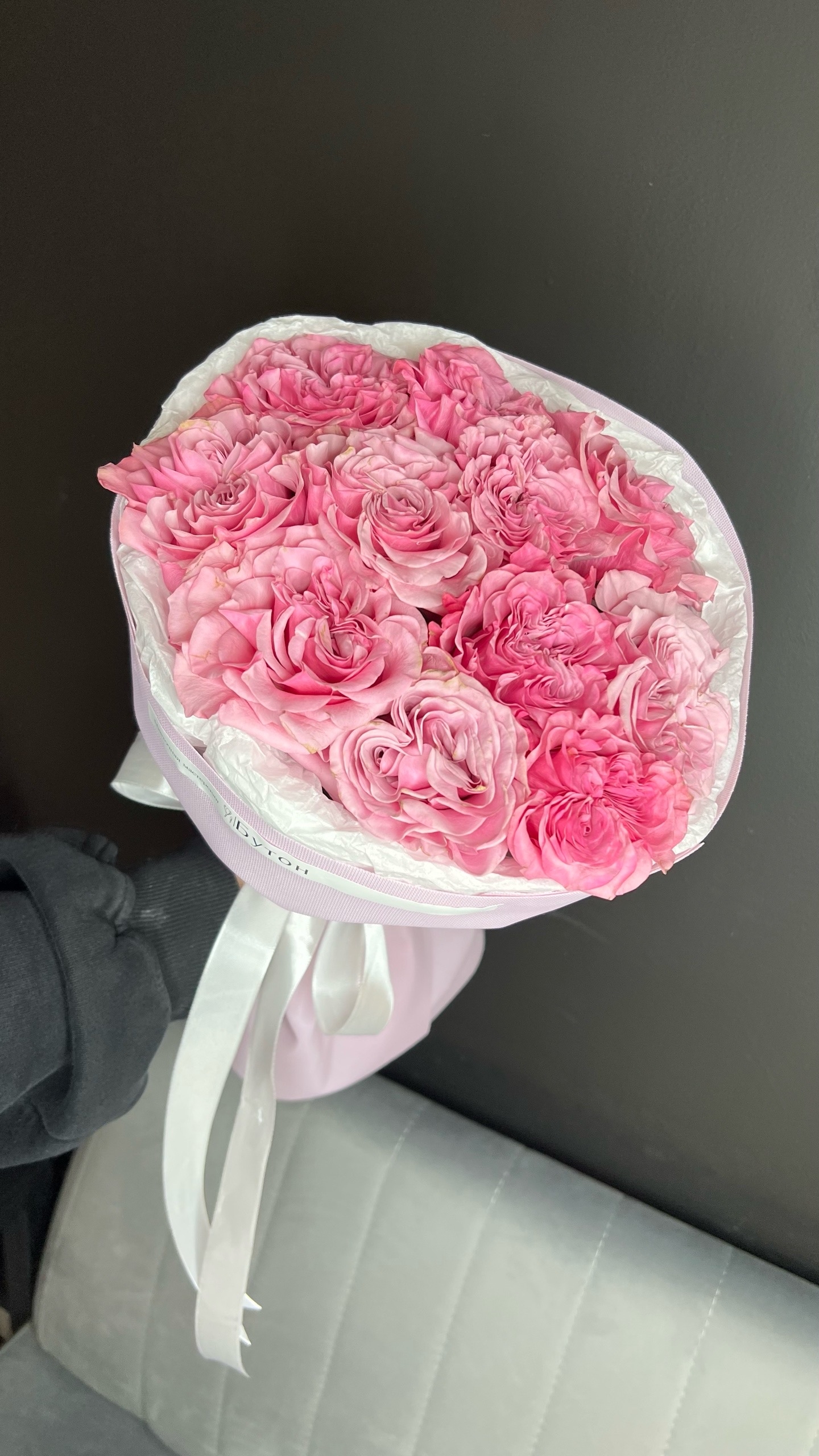 Моно букет с пионовидными розами