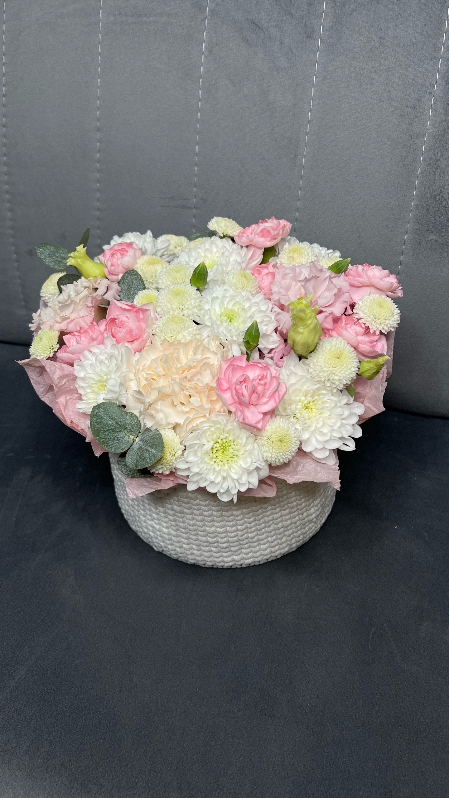 Авторская композиция в кашпо ручной работы