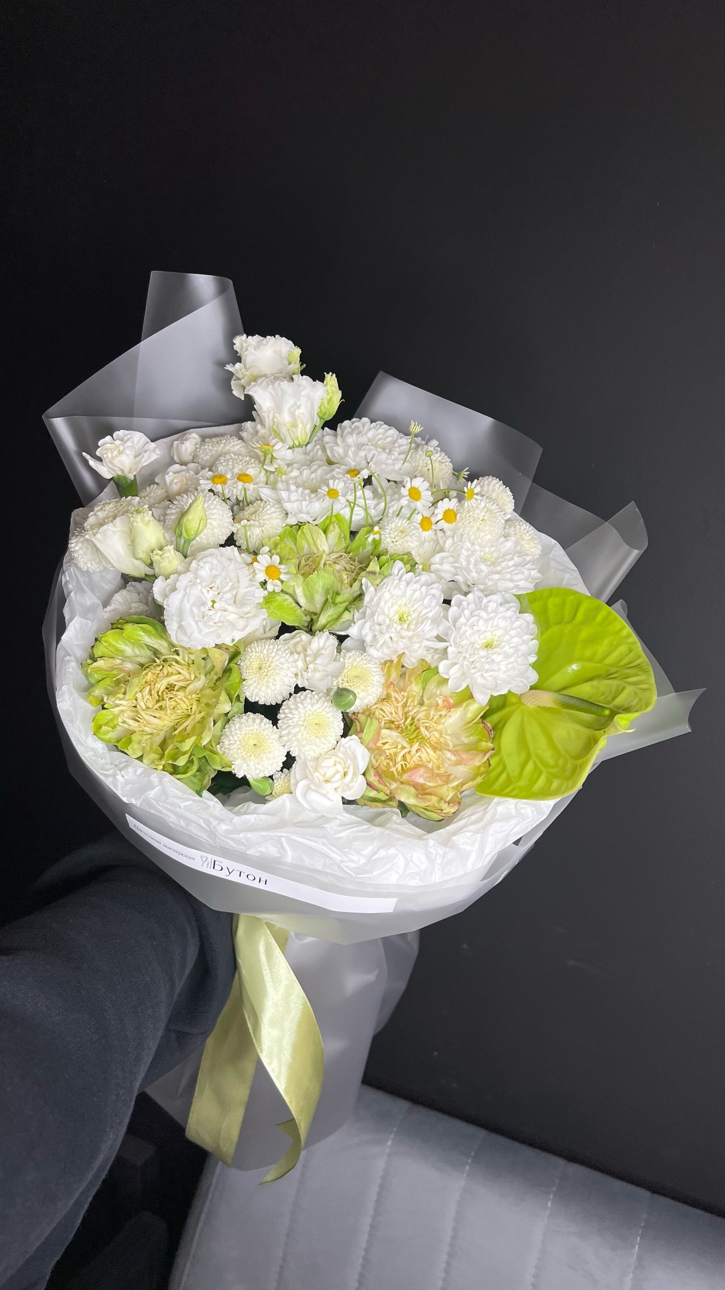 Авторский букет с антуриумом