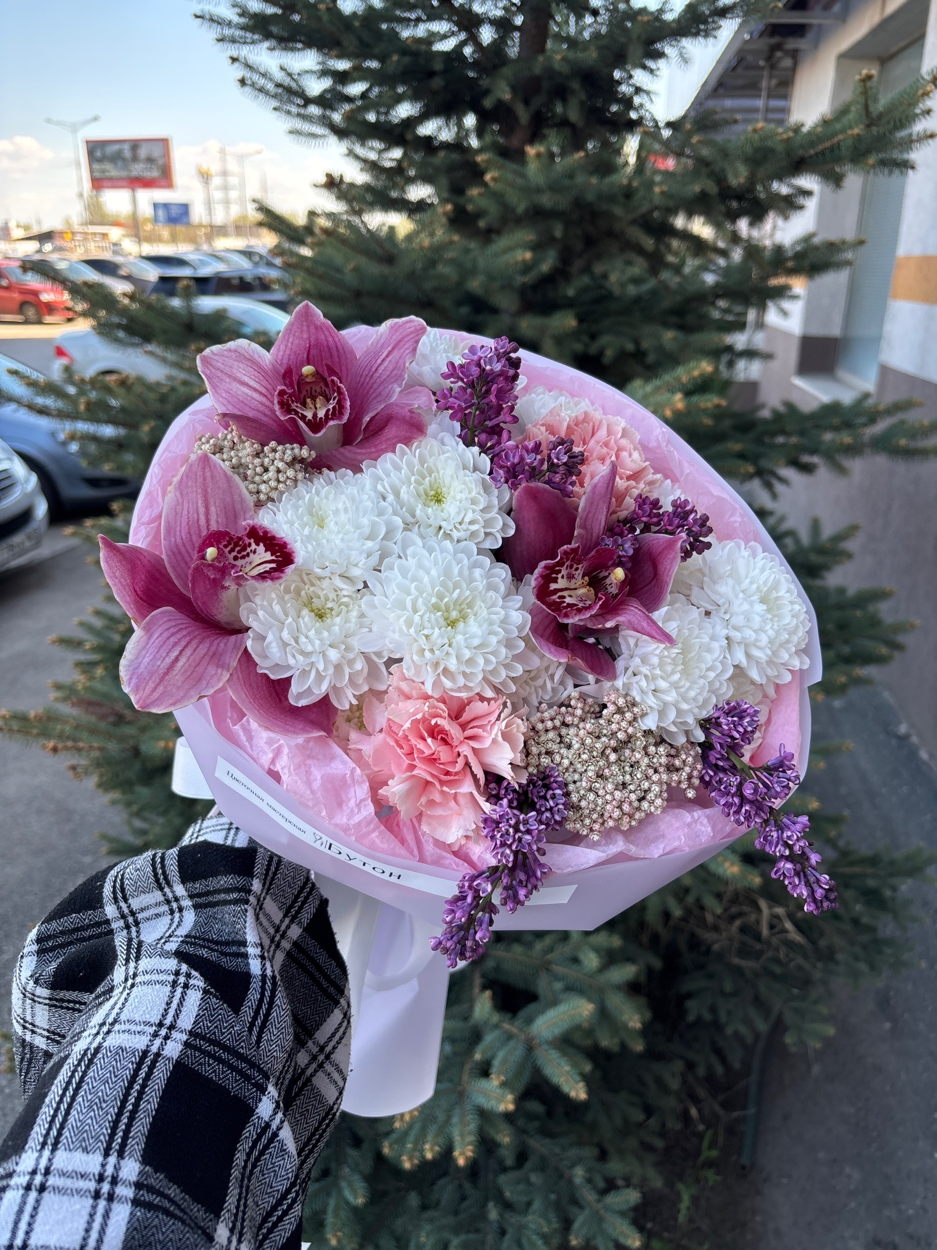Авторский букет с сиренью