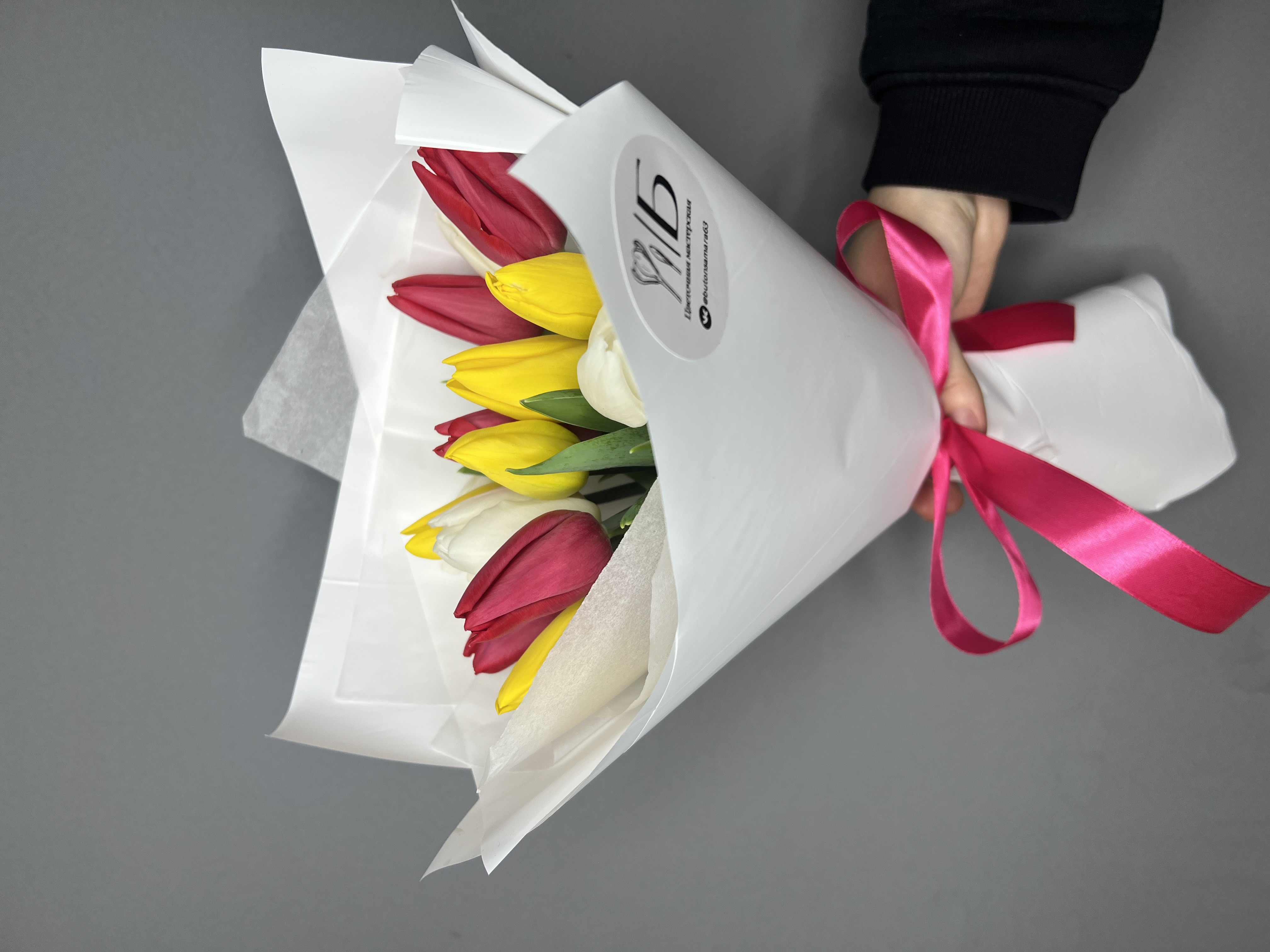 Букет из 11 тюльпанов микс