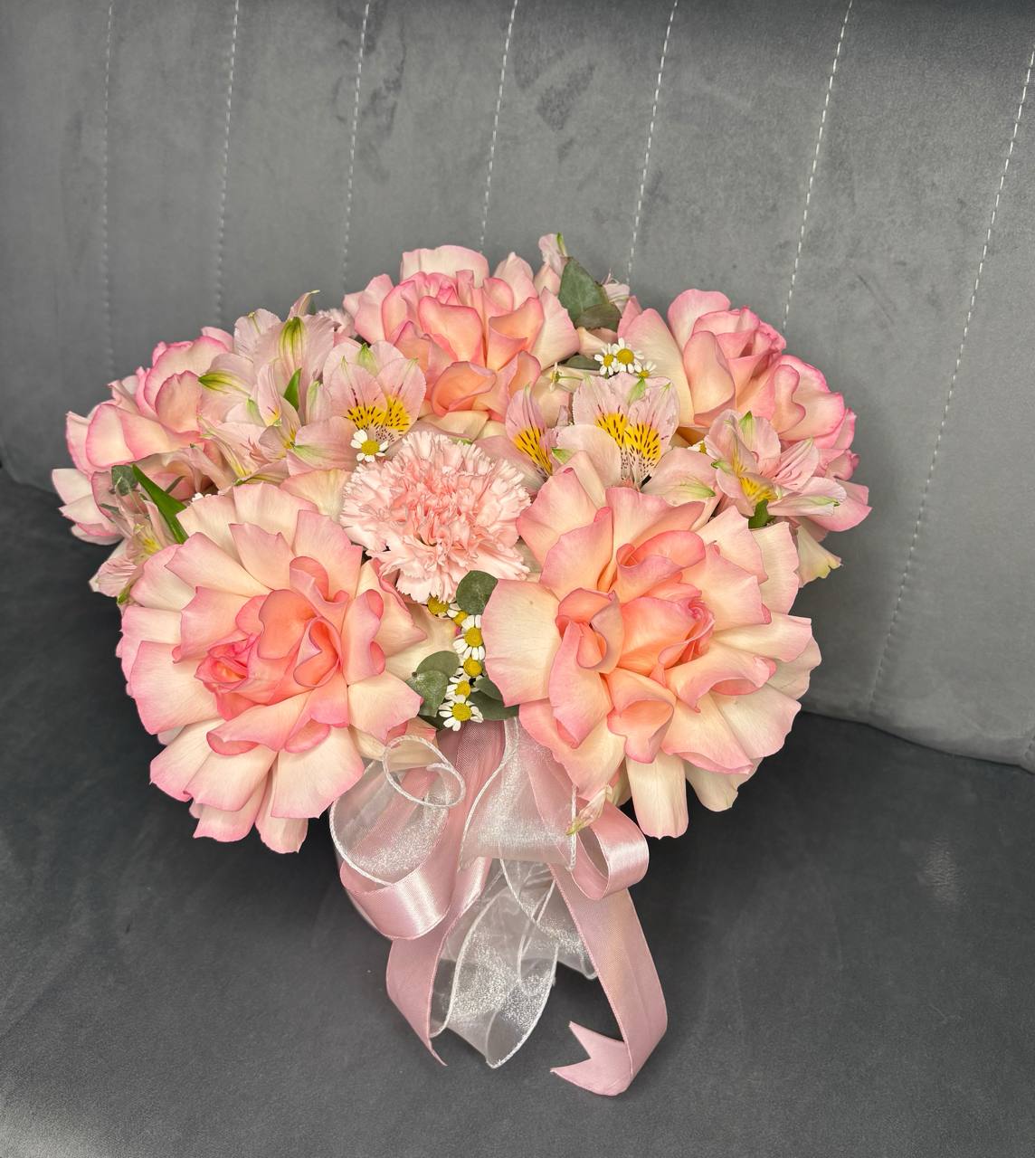 Композиция с французским розами сорта "Esperance"