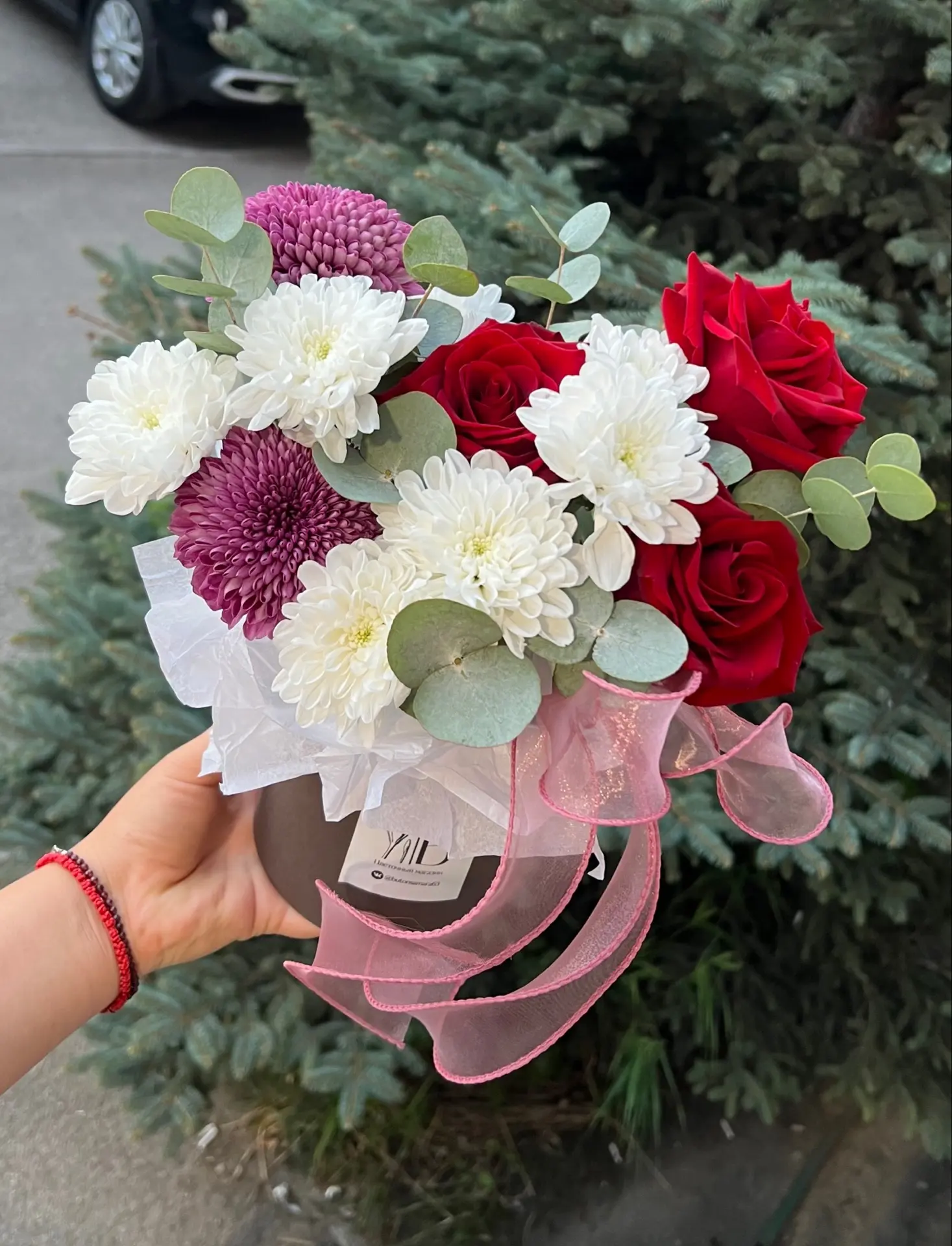 Коробочка с алой розой