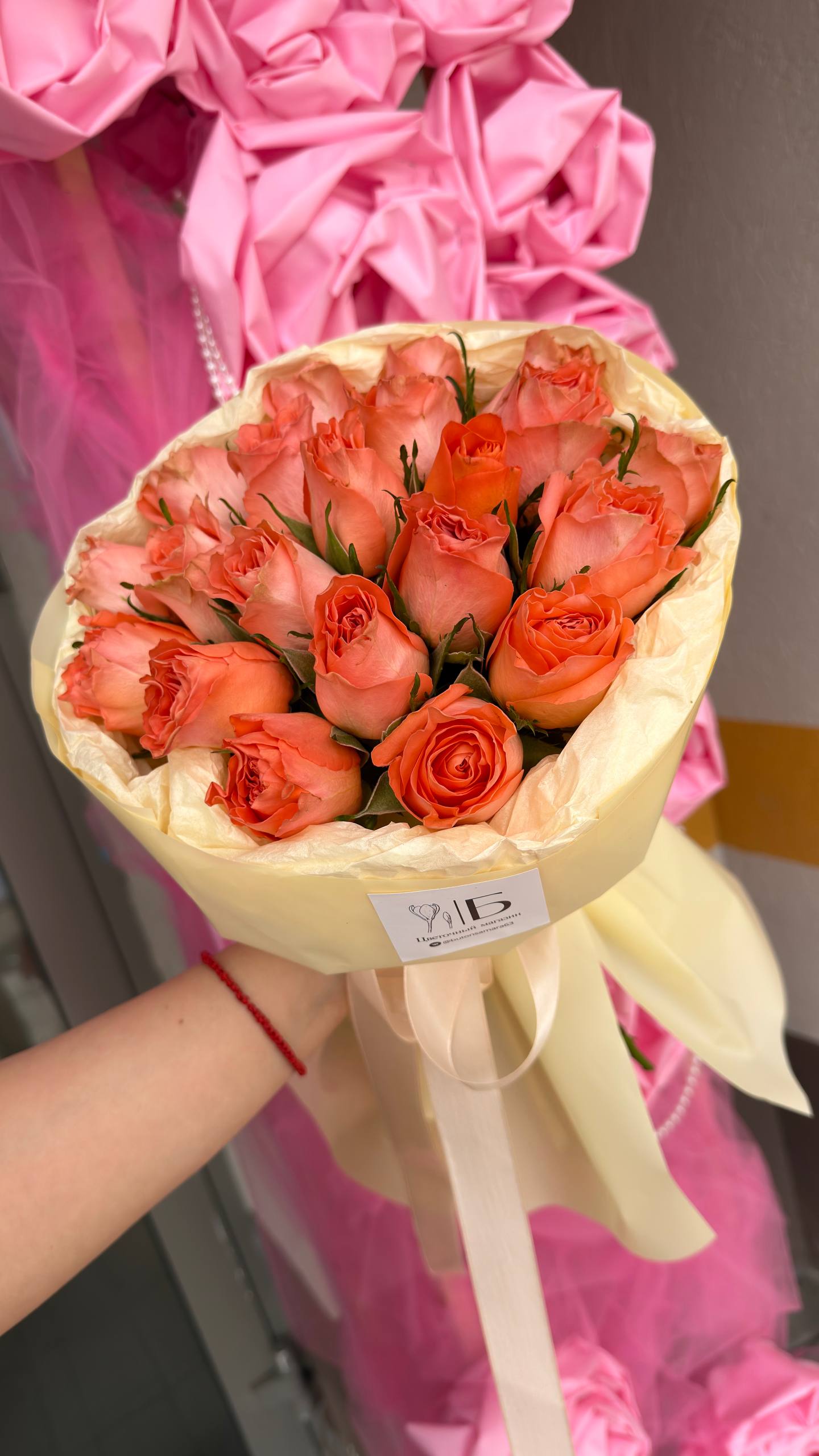 Букет из 21 оранжевой розы Кения