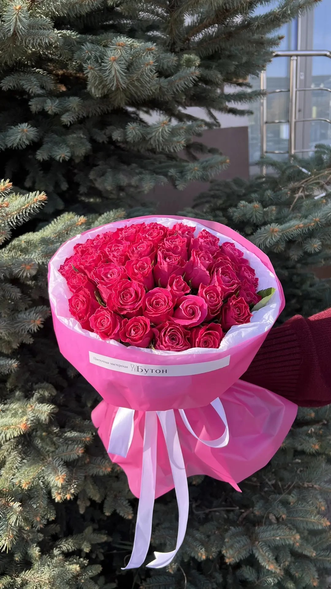 Букет из 37 малиновых кенийских роз