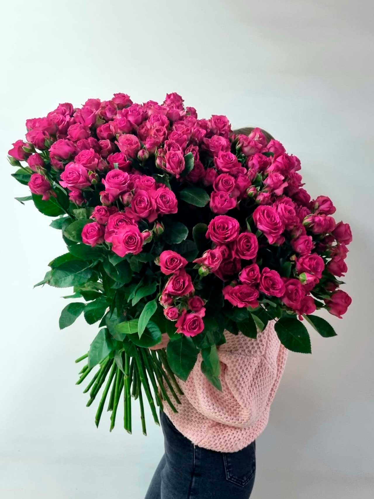 Роза кустовая перпл иришка